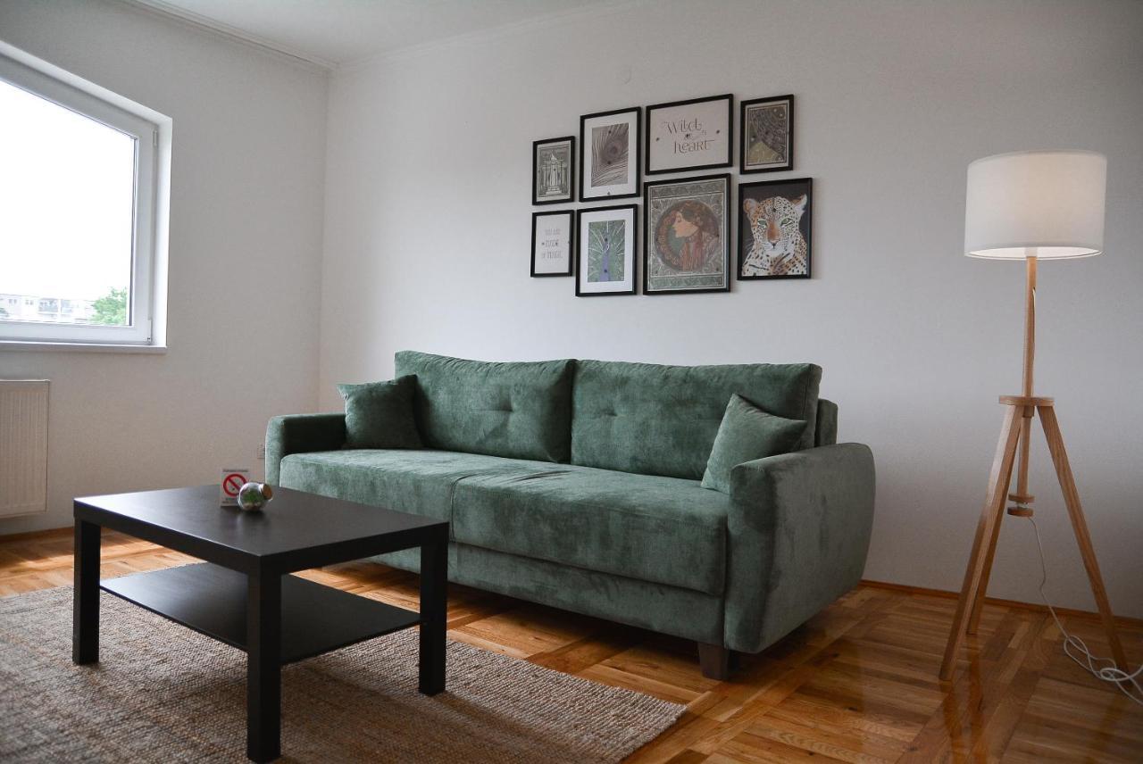 Crown Apartment 2 수보티차 외부 사진