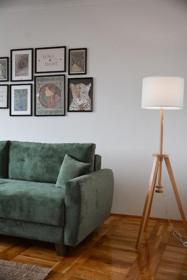 Crown Apartment 2 수보티차 외부 사진