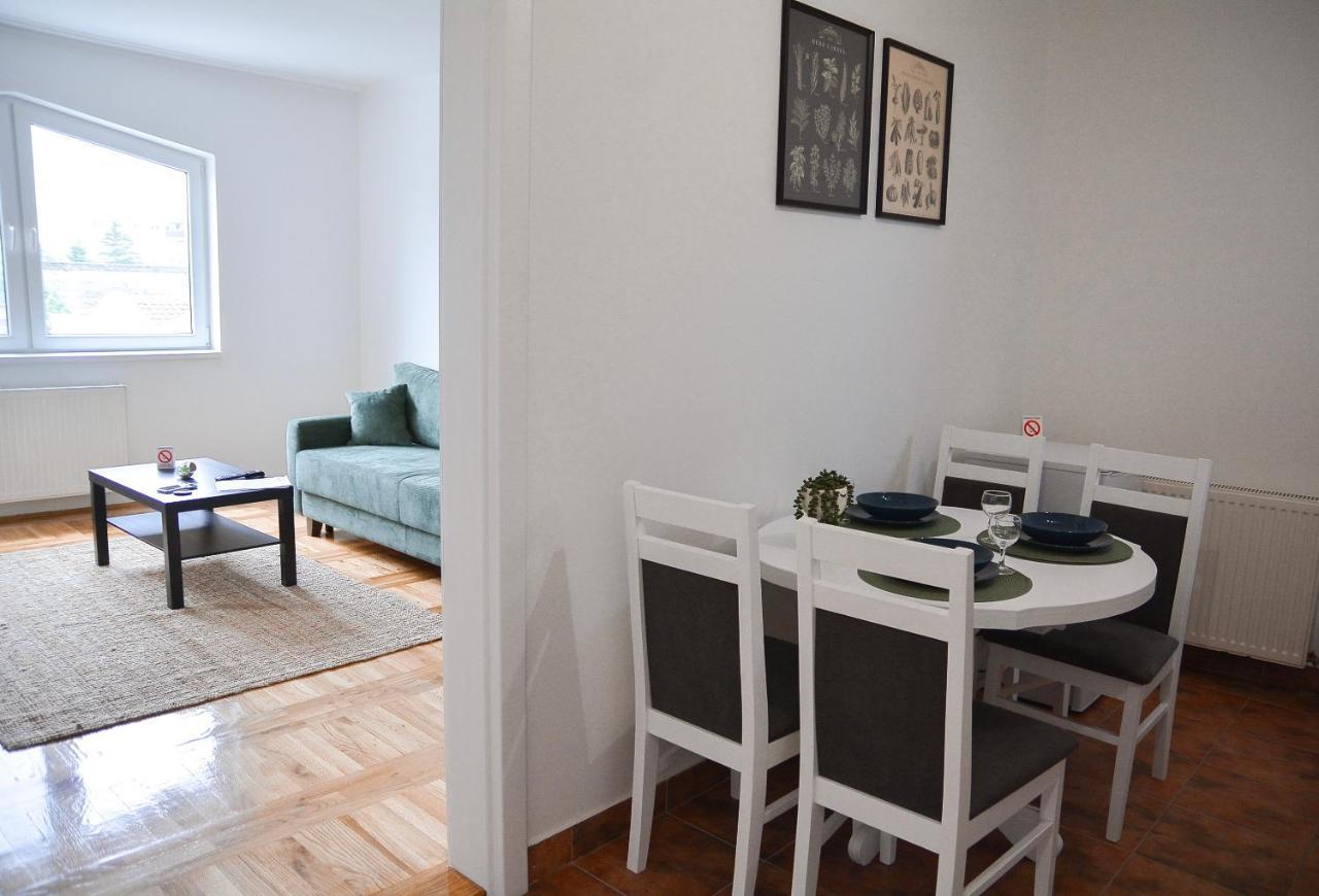 Crown Apartment 2 수보티차 외부 사진