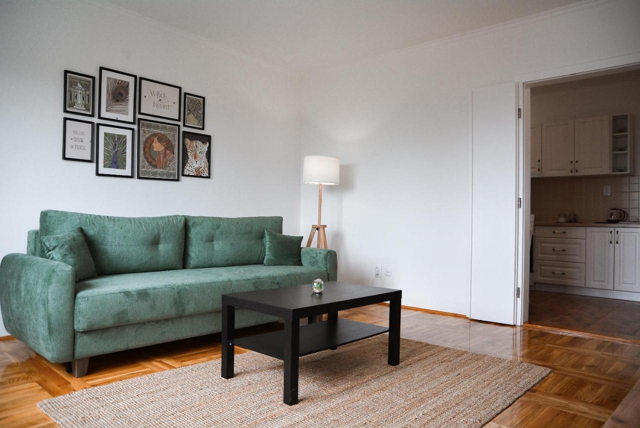 Crown Apartment 2 수보티차 외부 사진