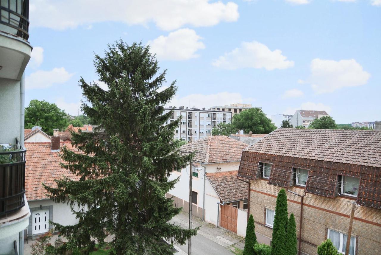 Crown Apartment 2 수보티차 외부 사진