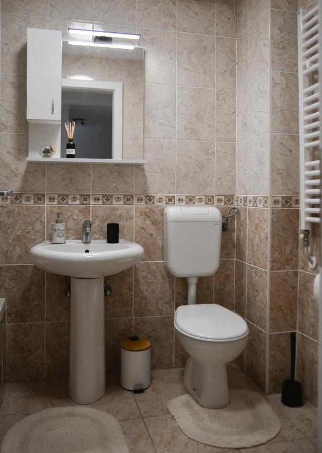Crown Apartment 2 수보티차 외부 사진